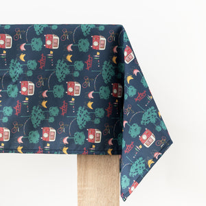 Water-repellent polyester tablecloth – Retro Adventure Collection